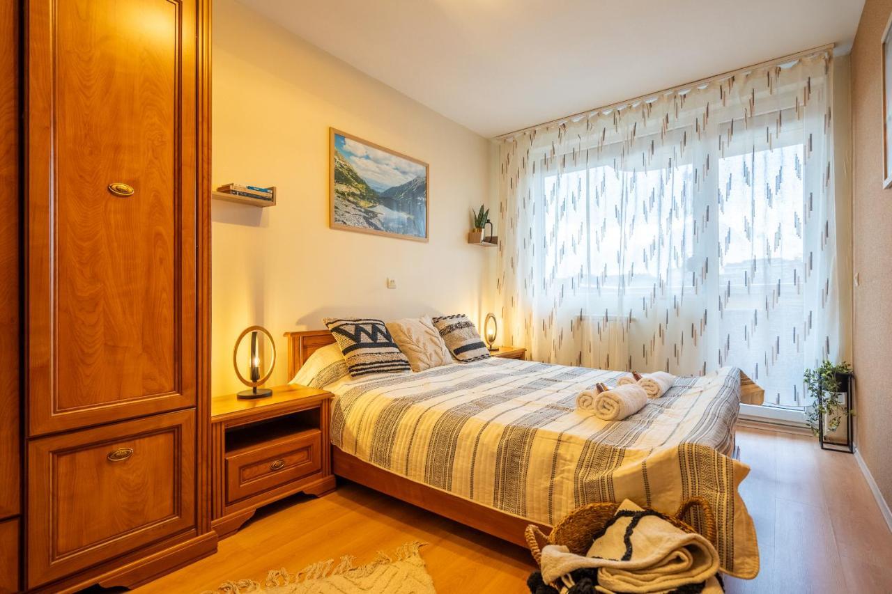 Premium Comfy 2Bdr Apt - Free Parking - Fast Wi-Fi Sofia Eksteriør billede