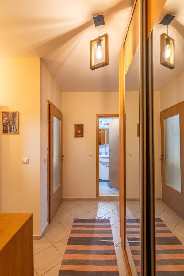 Premium Comfy 2Bdr Apt - Free Parking - Fast Wi-Fi Sofia Eksteriør billede