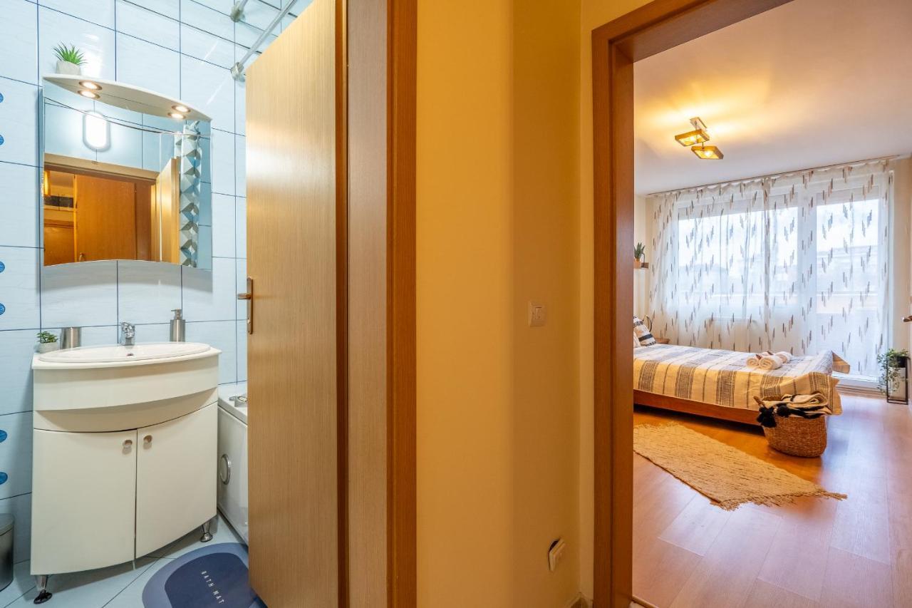 Premium Comfy 2Bdr Apt - Free Parking - Fast Wi-Fi Sofia Eksteriør billede