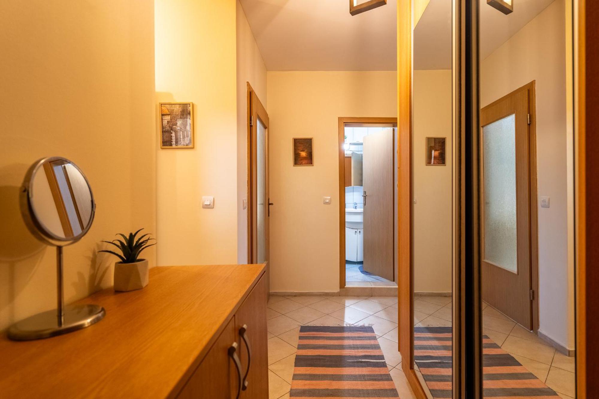 Premium Comfy 2Bdr Apt - Free Parking - Fast Wi-Fi Sofia Eksteriør billede